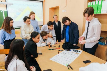 В рамках проекта «Жилищный урок» в КГАСУ прошло практическое занятие с учащимися школ Казани о недвижимости